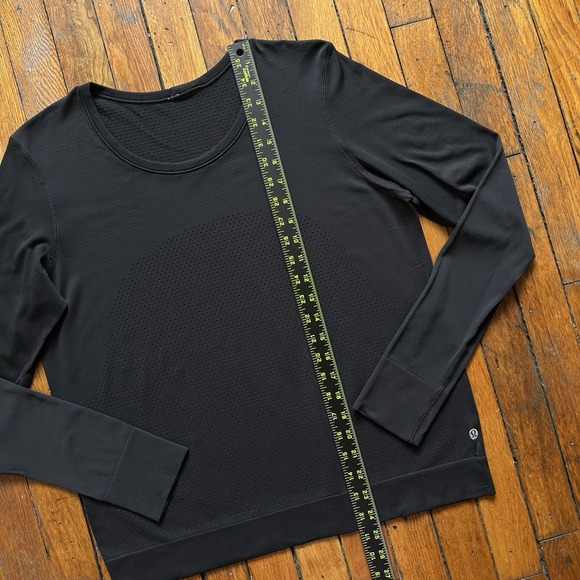 Lululemon Shirt Women 8 Black Breeze By Long Sleeve Athletic Athleisure Yoga - Picture 4 of 8